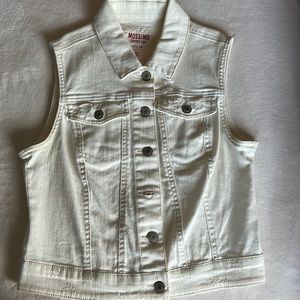 Off white sleeveless jean jacket